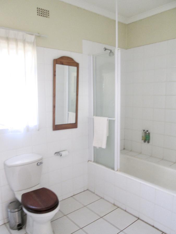 12 Fleetwood Bed & Breakfast Harare Dış mekan fotoğraf